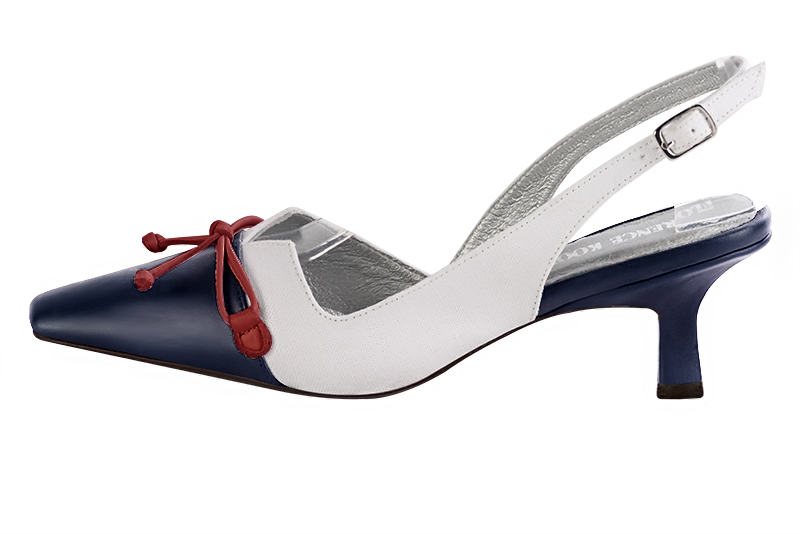 Navy blue and pure white women's open back shoes, with a knot. Tapered toe. Medium spool heels. Profile view - Florence KOOIJMAN